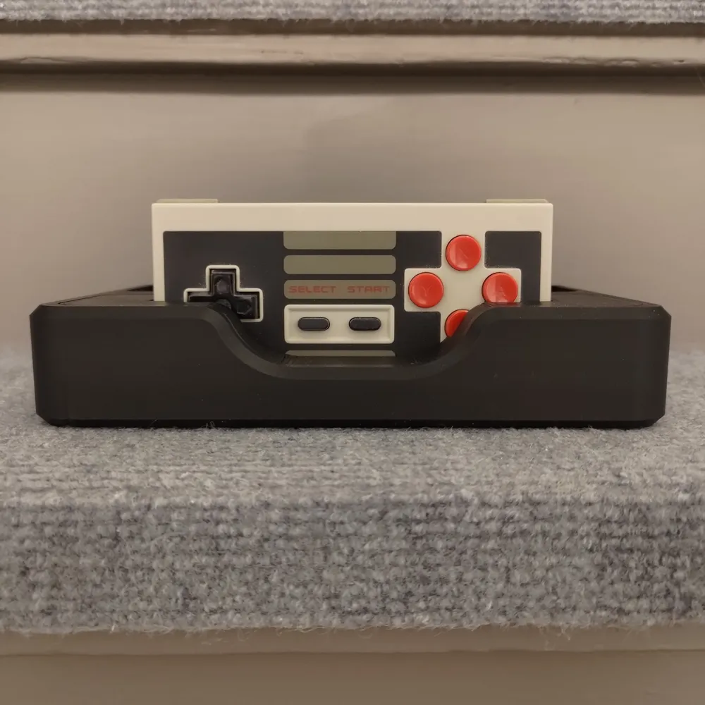 8BitDO N30 Controller Stand, photo 5 of 5 - 8BitDO N30 Controller Stand Toys & Games