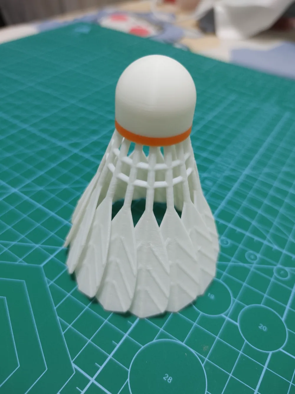 羽毛球（无需支撑） badminton shuttlecock