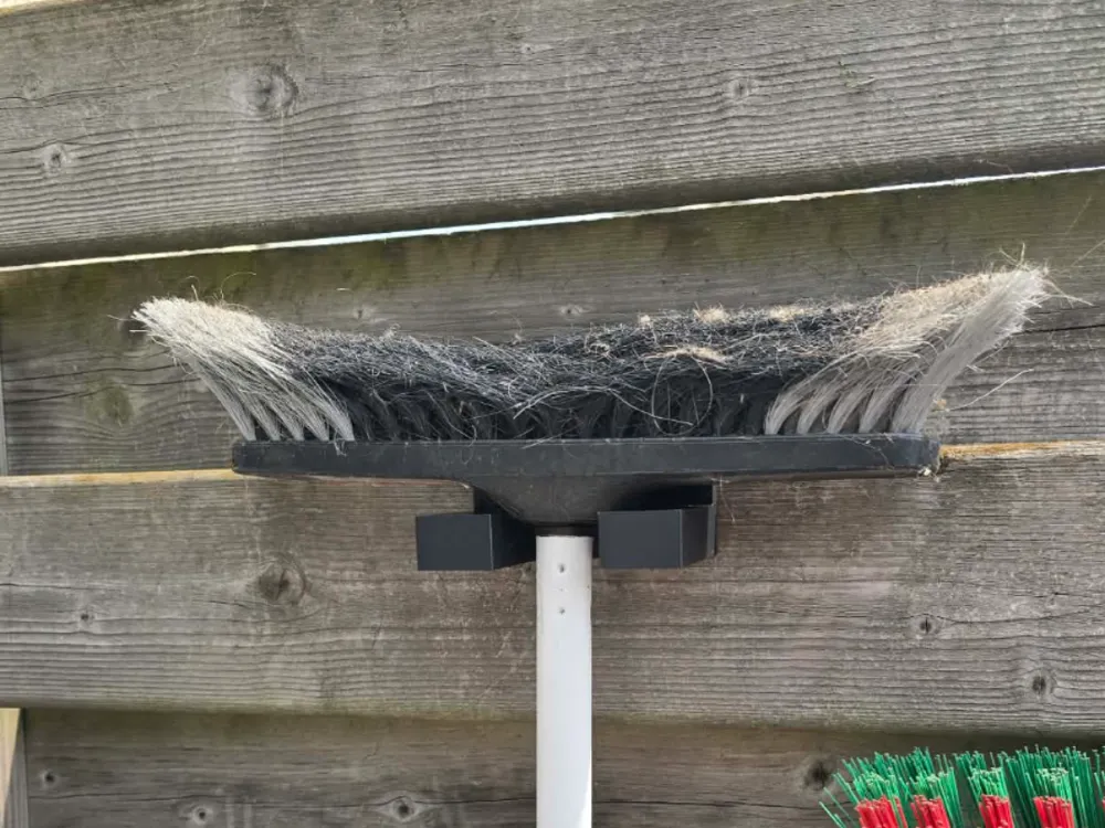 Brush hanger - 3D printed Garden, in stock in India