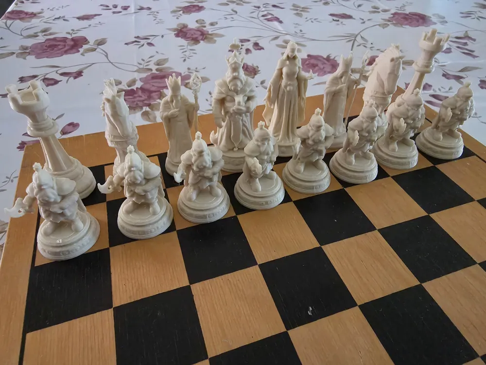 Custom Chess set, photo 3 of 4 - Custom Chess set Toys & Games