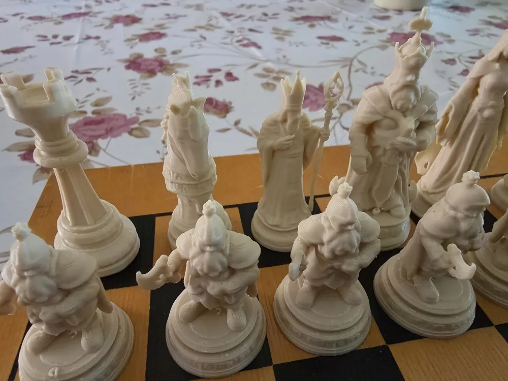 Custom Chess set, photo 4 of 4 - Custom Chess set Toys & Games