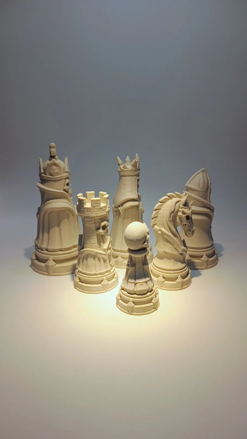 Duestere Schach Armee komplette Schachfiguren, photo 3 of 4 - Duestere Schach Armee komplette Schachfiguren Toys & Games