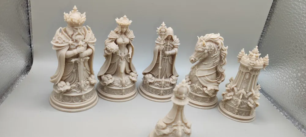 Dark Sovereign CHESS Set, photo 4 of 4 - Dark Sovereign CHESS Set Toys & Games