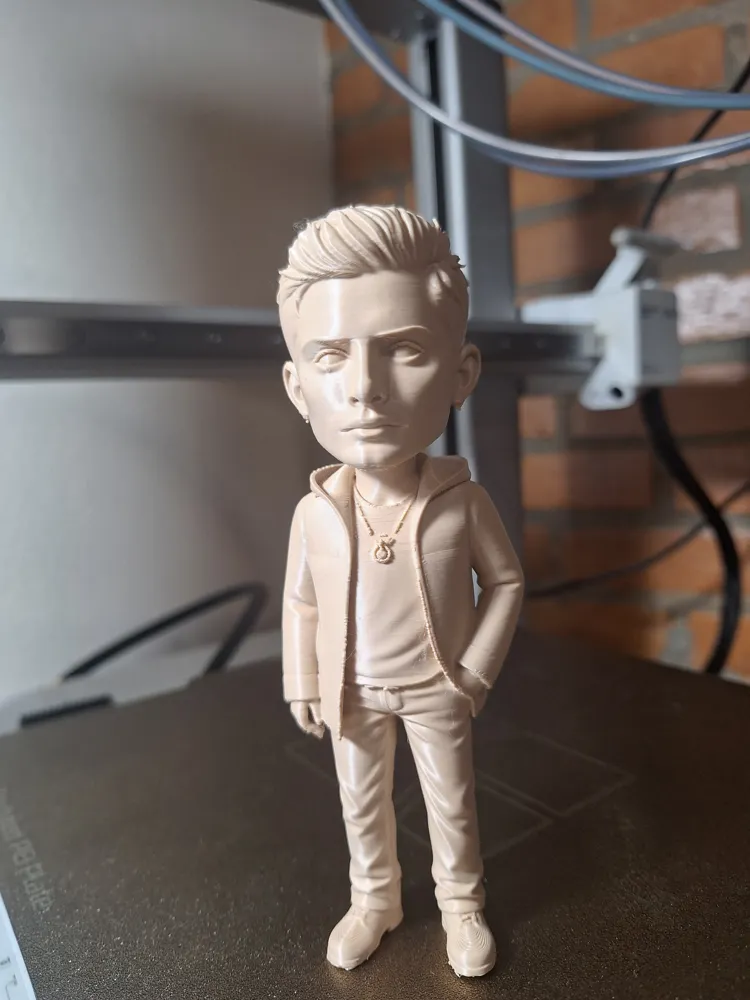Dean Winchester, photo 4 of 4 - Dean Winchester Miniatures