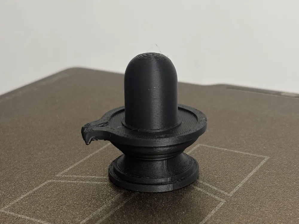 Elegant Shiva Lingam - Hindu Divine Idol, photo 2 of 3 - Elegant Shiva Lingam - Hindu Divine Idol Art