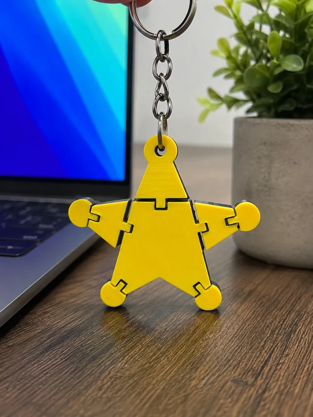 Flexi Star Keychain, photo 2 of 4 - Flexi Star Keychain Household