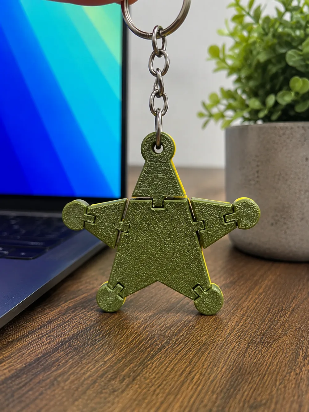 Flexi Star Keychain, photo 3 of 4 - Flexi Star Keychain Household