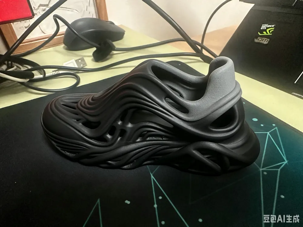 Future linear sneakers, photo 5 of 5 - Future linear sneakers Fashion