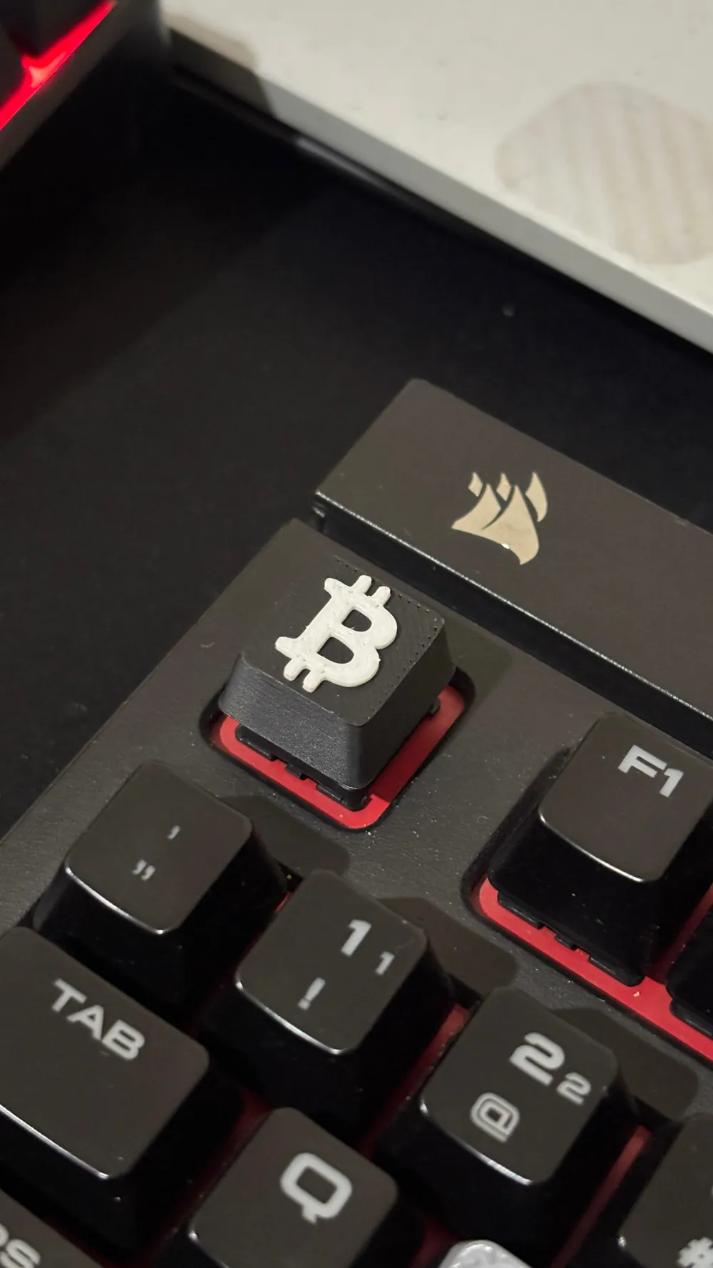KEYCAP BITCOIN FOR MECHANICAL KEYBOARD, photo 3 of 5 - KEYCAP BITCOIN FOR MECHANICAL KEYBOARD Hobby & DIY