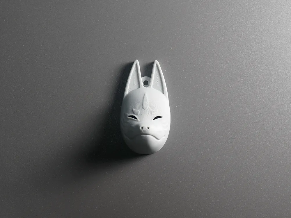 Kitsune, Japanese Fox Mask Keychain & Ornament, photo 4 of 4 - Kitsune, Japanese Fox Mask Keychain & Ornament Props & Cosplays
