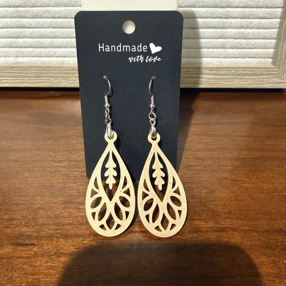 Leaf Boho Drip Earrings, photo 2 of 2 - Leaf Boho Drip Earrings Fashion