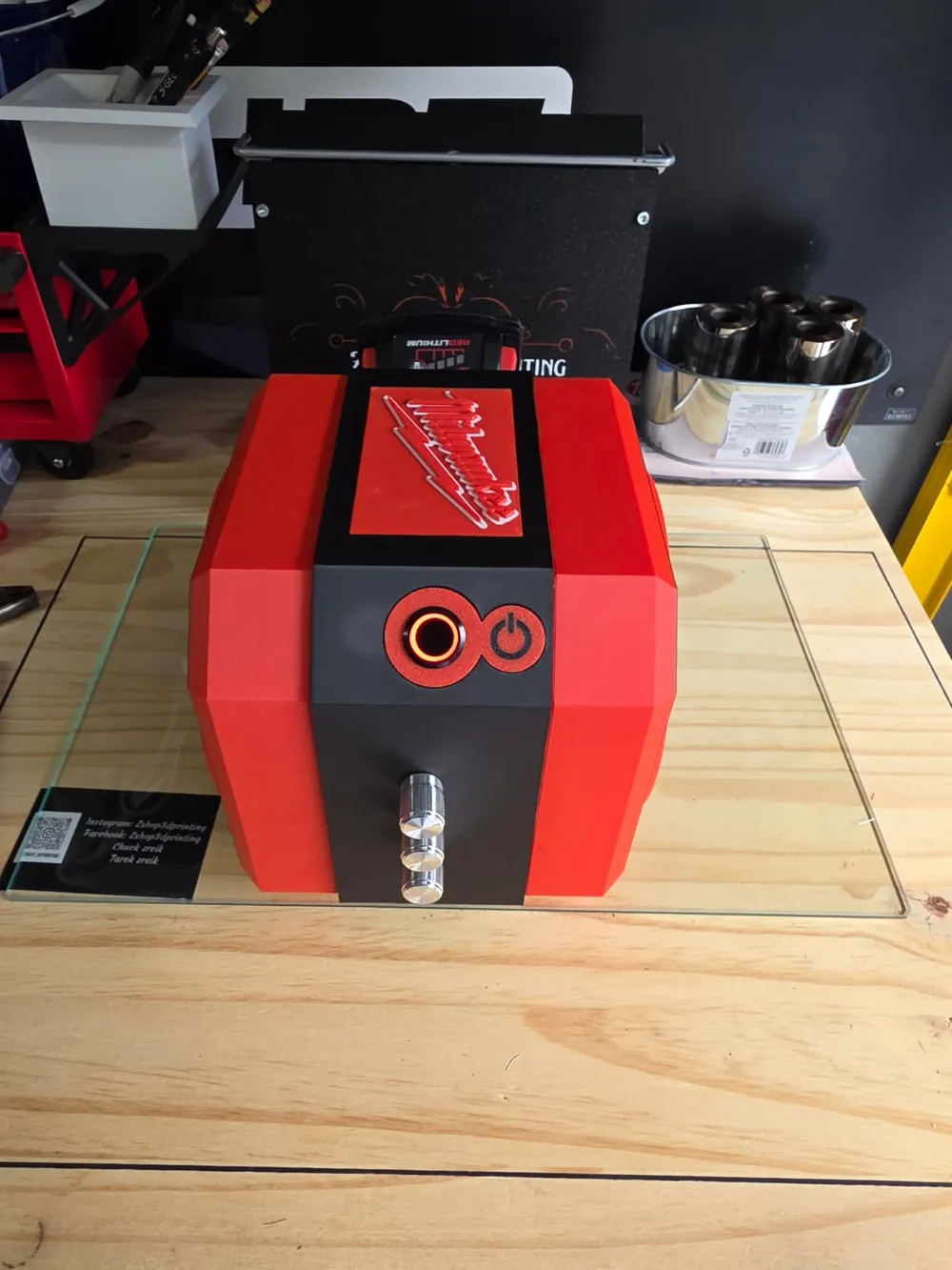 Milwaukee M18 Bluetooth speaker, photo 2 of 5 - Milwaukee M18 Bluetooth speaker Hobby & DIY