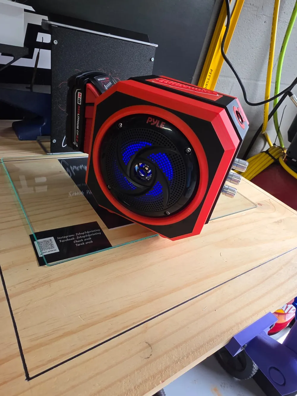 Milwaukee M18 Bluetooth speaker, photo 3 of 5 - Milwaukee M18 Bluetooth speaker Hobby & DIY
