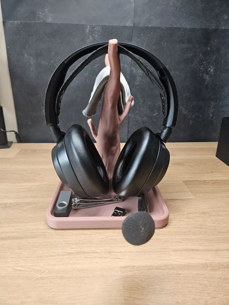 Rooted Tree Headphone Stand, photo 4 of 5 - Rooted Tree Headphone Stand Household