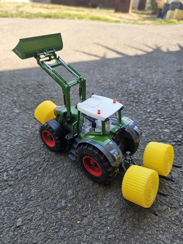 SIKU Control bale fork at the rear, photo 2 of 5 - SIKU Control bale fork at the rear Toys & Games
