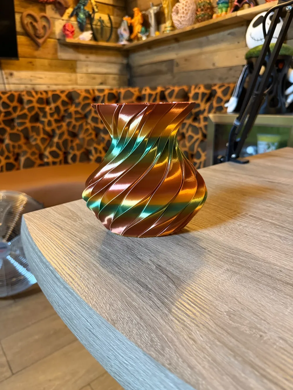 Spiralling Vase, photo 3 of 5 - Spiralling Vase Household