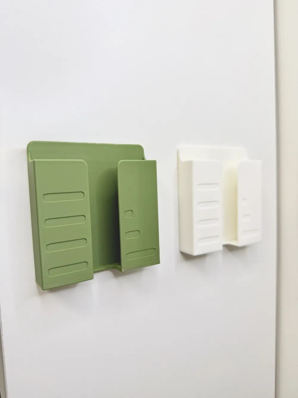 Wall mount PHONE HOLDER, photo 3 of 4 - Wall mount PHONE HOLDER Tools