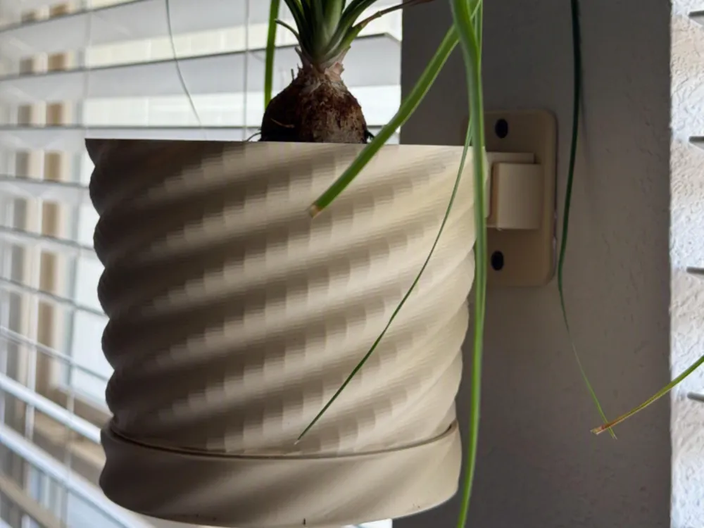 Wall Mounted Pot Ribbed or Lined - 3D printed Garden, in stock in India
